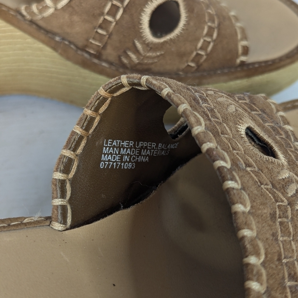Vintage Xhilaration Y2K Chunky Leather Floral Faux Wood Slide Mules Sandals - 9 - Picture 3 of 9